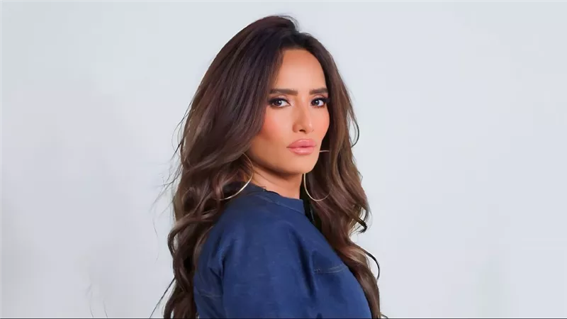 زينة مع أنس بوخش : أنا جدعة وقوية وأم وأب في نفس الوقت