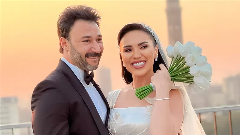الصور الأولى لـ مي فاروق ومحمد العمروسي من حفل زفافهما