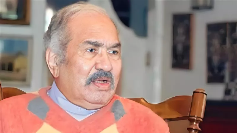 ذكرى وفاة حمدي أحمد .. ترك دارسة التجارة من أجل التمثيل ودخل السجن في عمر 16 سنة