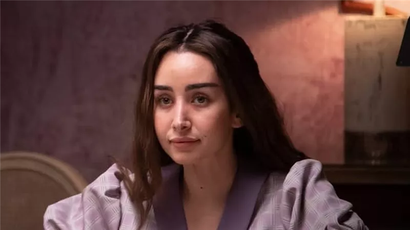 هكذا تظهر هنا الزاهد فى مسلسل إقامة جبرية والعرض على watch it يوم 8 يناير المقبل 