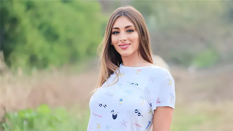 والدة إنجى مراد : بنتى أهملت صحتها خوفاً على ابنها ومكنش عندها أي فيروس