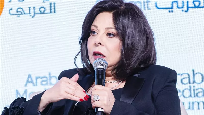 إسعاد يونس : الذكاء الاصطناعي يهدد صناعتنا