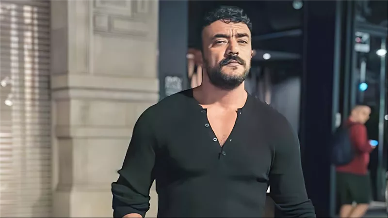 نجوم سنة أولى منصات.. أحمد العوضي يخلع ثوب الشعبي ويظهر كمخرج ومكتشف نجوم في الأستاذ
