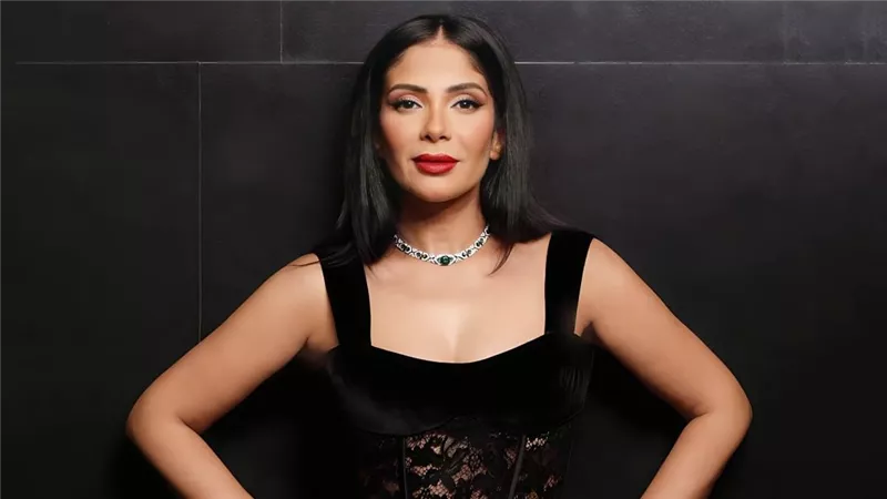 منى زكي تثير شكوك زوجها بعلاقة وهمية ضمن أحداث مسلسل طالع نازل