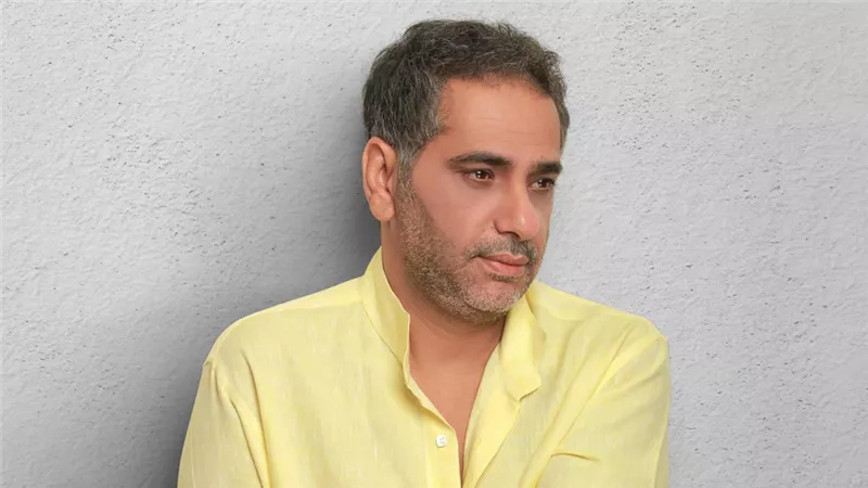 مصدر مقرب لـ خبر أبيض: معنويات فضل شاكر مرتفعة بعد قرار البراءة ولازال موقوفا على ذمة القضية العسكرية