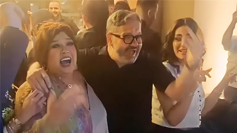 بالفيديو| أبرزهم إدوارد ووائل جسار.. فيفي عبده تحتفل بعيد ميلادها بحضور النجوم