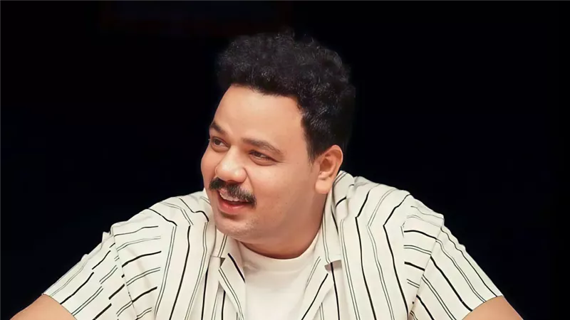 مصطفى غريب لخبر أبيض: أنباء ارتباطي غير صحيحة ولم أحسم موقفي من رمضان 2027