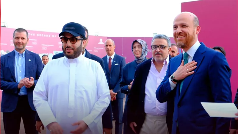 المستشار تركي آل الشيخ يزور جمهورية تركيا ويلتقي نجل الرئيس التركي بلال رجب طيب أردوغان
