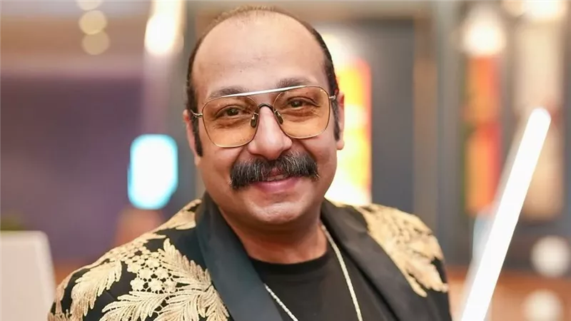 بطولة مطلقة.. محمد ثروت يتعاقد على فيلم جديد وانطلاق التصوير قريبا