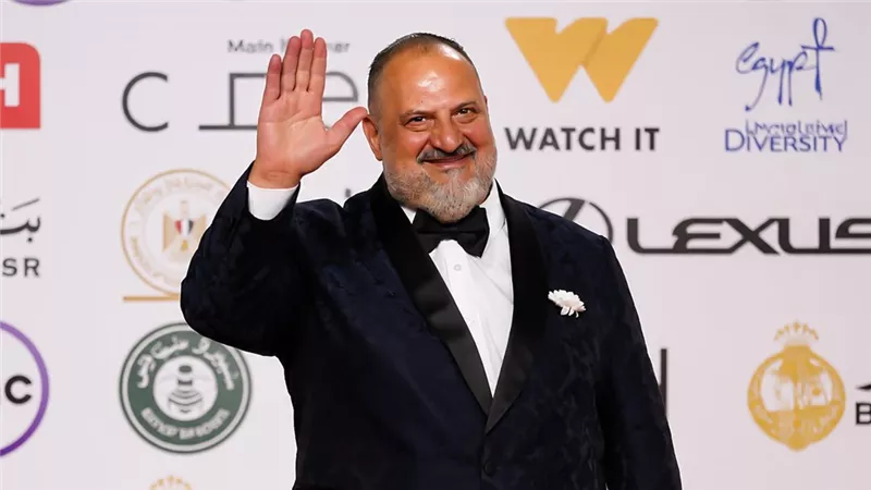 6 أيام تصوير تفصل خالد الصاوي وفريق فيلم ڤاترينا عن انتهاء العمل