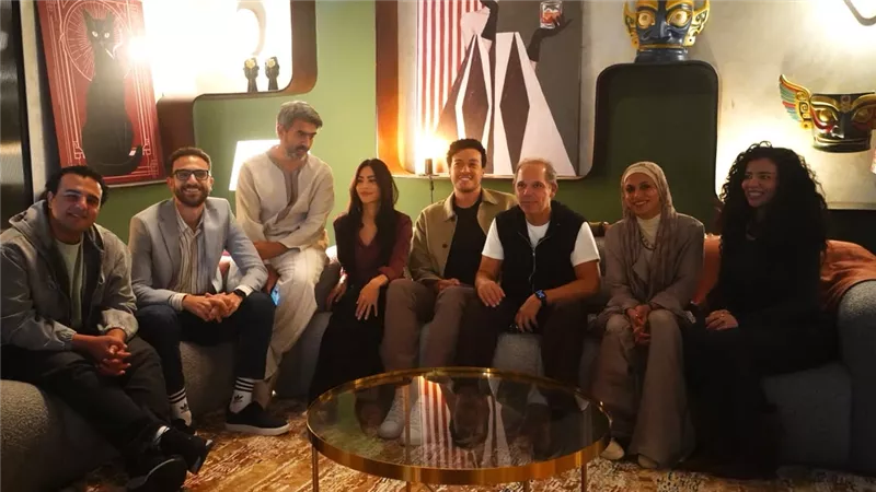 أحمد عبدالوهاب وهدى المفتي يبدآن تصوير فيلم «معاد عشا» إخراج رامي إمام