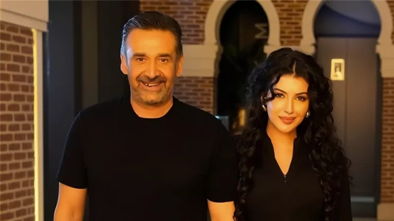 سارة بركة تورط كريم عبدالعزيز في سرقة تاج ملكي بماليزيا ضمن أحداث فيلم «مطلوب عائليا»