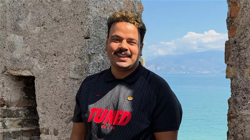 مصطفى غريب  
